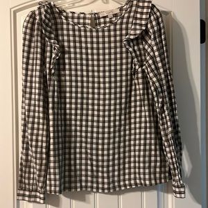 Long sleeve ruffled top